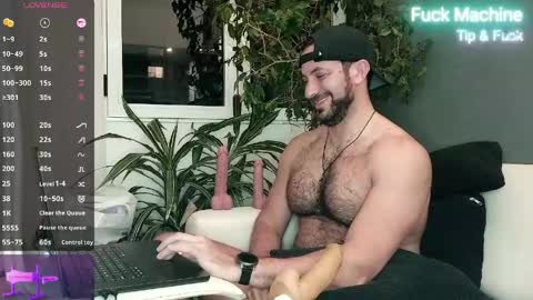 Snapshot of arielenbsas chatting on May 30, 9:56 pm Ariel online show from May 30, 9:56 pm