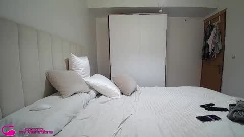 Snapshot of arielfreedomlove chatting on December 13, 10:15 pm arielfreedomsex online show from December 13, 10:15 pm