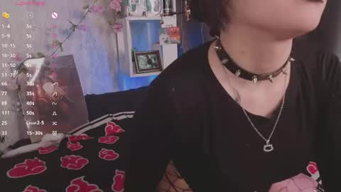 Dee online show from April 24, 4:37 am
