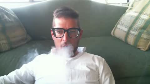 Snapshot of arielsinho chatting on October 25, 7:08 pm Anon online show from October 25, 7:08 pm