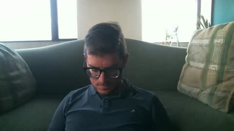 Snapshot of arielsinho chatting on November 18, 10:03 pm Anon online show from November 18, 10:03 pm