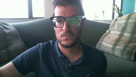 Snapshot of arielsinho chatting on November 28, 10:23 pm Anon online show from November 28, 10:23 pm