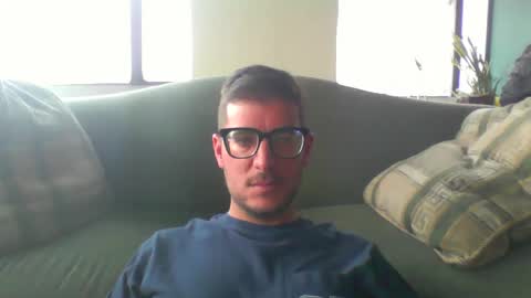 Snapshot of arielsinho chatting on December 14, 9:19 pm Anon online show from December 14, 9:19 pm