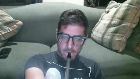 Snapshot of arielsinho chatting on June 2, 5:09 am Anon online show from June 2, 5:09 am