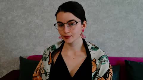 arielstonks_lovee online show from December 3, 4:42 am