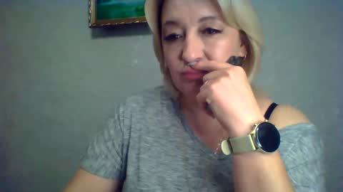 ArielXLoveresss online show from October 4, 8:56 am