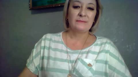 ArielXLoveresss online show from November 16, 8:31 am