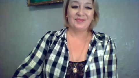 ArielXLoveresss online show from November 25, 8:36 am