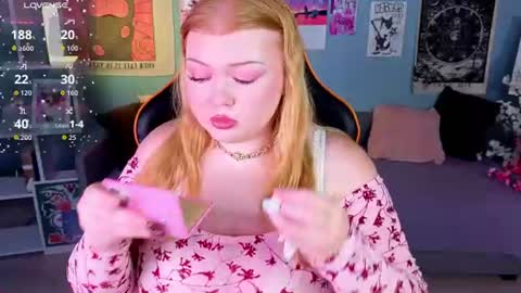 Adele online show from August 3, 11:05 am