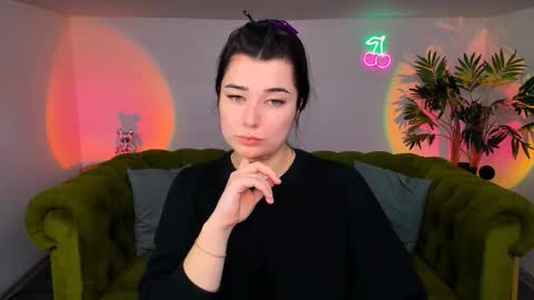 Ari online show from October 27, 6:28 am