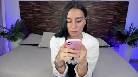 Snapshot of ariiaa_1 chatting on November 10, 9:03 pm ARIANNA online show from November 10, 9:03 pm