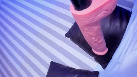  Arianna  online show from February 1, 8:26 pm