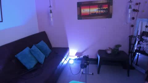  Arianna  online show from November 21, 1:10 pm