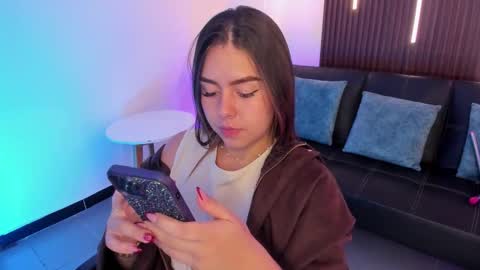  Arianna  online show from December 14, 3:39 pm