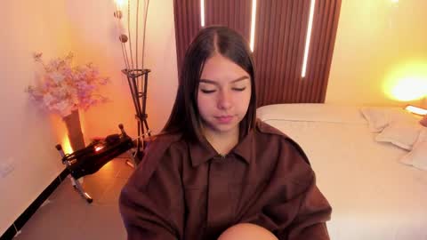  Arianna  online show from April 27, 2:48 pm