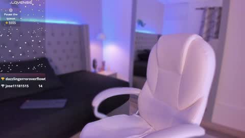 Snapshot of arikohler chatting on December 17, 12:23 am AriKohler online show from December 17, 12:23 am