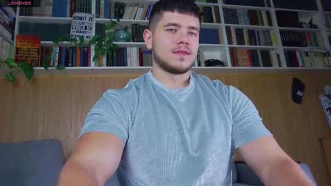 Snapshot of arilass chatting on September 17, 6:59 am A n g e l  f r o m  H e l l online show from September 17, 6:59 am