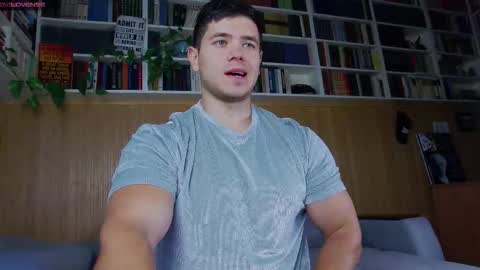 Snapshot of arilass chatting on September 28, 6:41 am A n g e l  f r o m  H e l l online show from September 28, 6:41 am