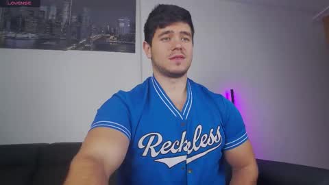 Snapshot of arilass chatting on December 2, 7:03 am A n g e l f r o m H e l l online show from December 2, 7:03 am