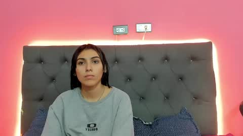 Aria  Cholee online show from April 25, 1:41 pm