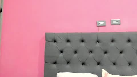Aria  Cholee online show from April 27, 1:09 pm