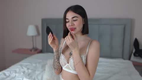 Snapshot of arimilas chatting on December 23, 8:11 am arimilas online show from December 23, 8:11 am