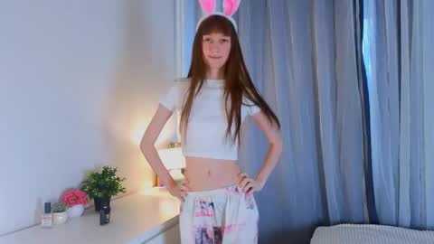 Arina online show from April 18, 3:38 pm