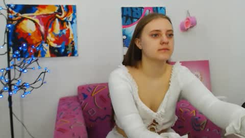 arinabelle online show from April 5, 12:52 am