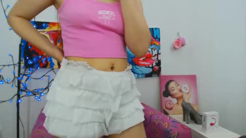 arinabelle online show from June 6, 4:01 pm