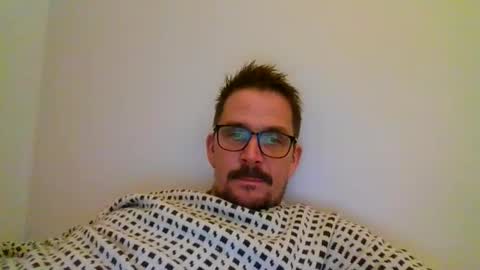 Snapshot of ariparikrigsmann chatting on December 24, 10:39 pm ariparikrigsmann online show from December 24, 10:39 pm