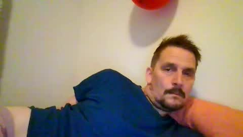 Snapshot of ariparikrigsmann chatting on February 16, 4:53 pm ariparikrigsmann online show from February 16, 4:53 pm