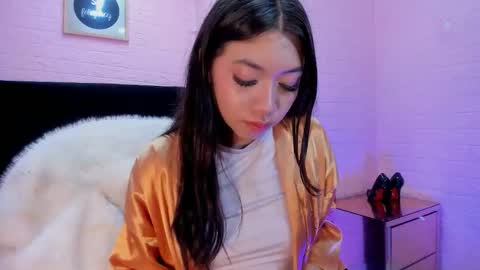 aris_logan online show from April 28, 6:18 am
