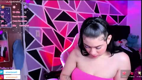 Aria online show from November 25, 10:54 pm