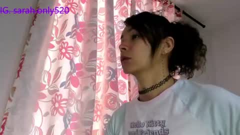Snapshot of arisha_fox chatting on June 19, 10:02 pm Erik online show from June 19, 10:02 pm