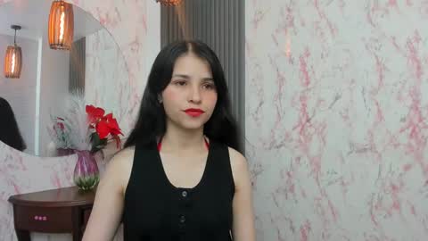 Snapshot of arisha_lee2 chatting on January 2, 1:19 pm arisha_lee2 online show from January 2, 1:19 pm