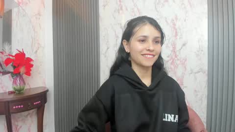 Snapshot of arisha_lee2 chatting on January 7, 8:45 am arisha_lee2 online show from January 7, 8:45 am