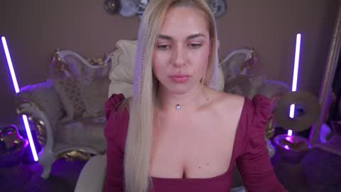 Snapshot of arishkalulu chatting on December 4, 9:07 am Arishka online show from December 4, 9:07 am