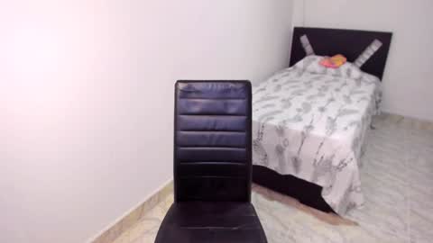 aristena_01 online show from January 4, 3:39 pm