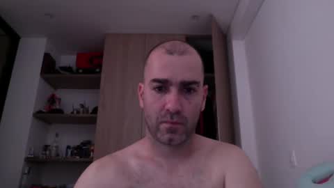 Snapshot of aristi11 chatting on December 15, 9:20 pm aristi11 online show from December 15, 9:20 pm