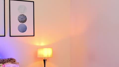   Nice to meet you  thumb up me please its important I  LOOK MY BIO DOWN online show from January 21, 6:00 am