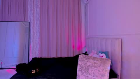 Snapshot of ariya_star chatting on May 9, 6:57 pm Ariya online show from May 9, 6:57 pm