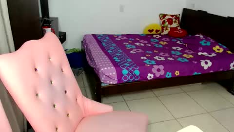 Snapshot of ariza1515 chatting on December 22, 11:51 am ariza1515 online show from December 22, 11:51 am