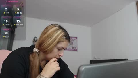 Snapshot of ariza1515 chatting on February 17, 1:35 am ariza1515 online show from February 17, 1:35 am