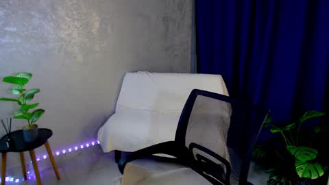 Snapshot of arlana_klart chatting on November 20, 5:07 am Arlana online show from November 20, 5:07 am