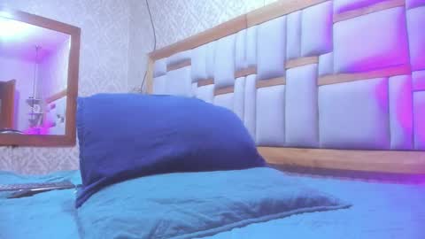 Snapshot of arleth_1 chatting on November 11, 3:06 am Arleth online show from November 11, 3:06 am