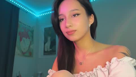 arlicee online show from April 28, 2:27 am