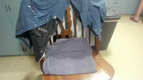 Snapshot of armalite16 chatting on December 17, 5:46 am armalite16 online show from December 17, 5:46 am