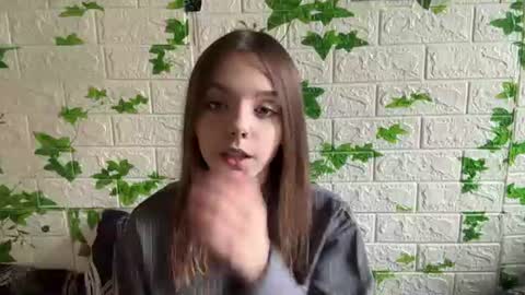 Lisa online show from June 17, 6:05 am