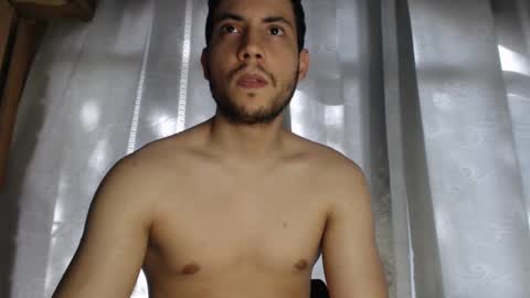 Snapshot of armando_2002 chatting on December 5, 7:17 pm ARMANDO online show from December 5, 7:17 pm