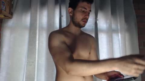 Snapshot of armando_2002 chatting on January 28, 3:35 pm ARMANDO online show from January 28, 3:35 pm